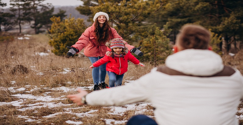 6 Activitati de familie pentru un weekend de noiembrie cu ninsoare