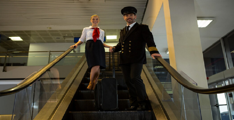 O companie aeriana ofera o suma semnificativa de bani angajatilor care isi dau demisia voluntar