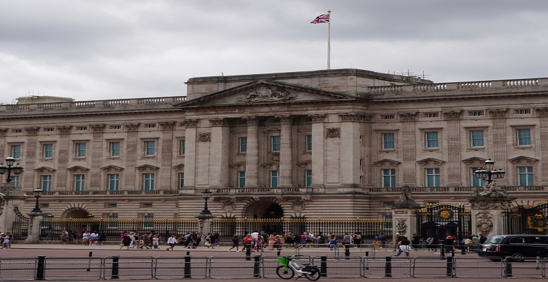 Regele Charles angajeaza videograf la Palatul Buckingham. Salariu de 60.000 de euro si contract pe termen nelimitat